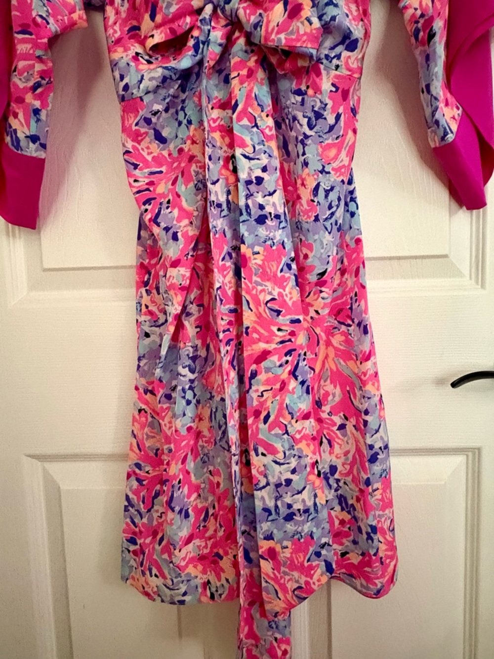 Lilly Pulitzer Pink Multi Floral Mini Kimono Dress w Sash & Bow & deep V-neck- M - Picture 3 of 9